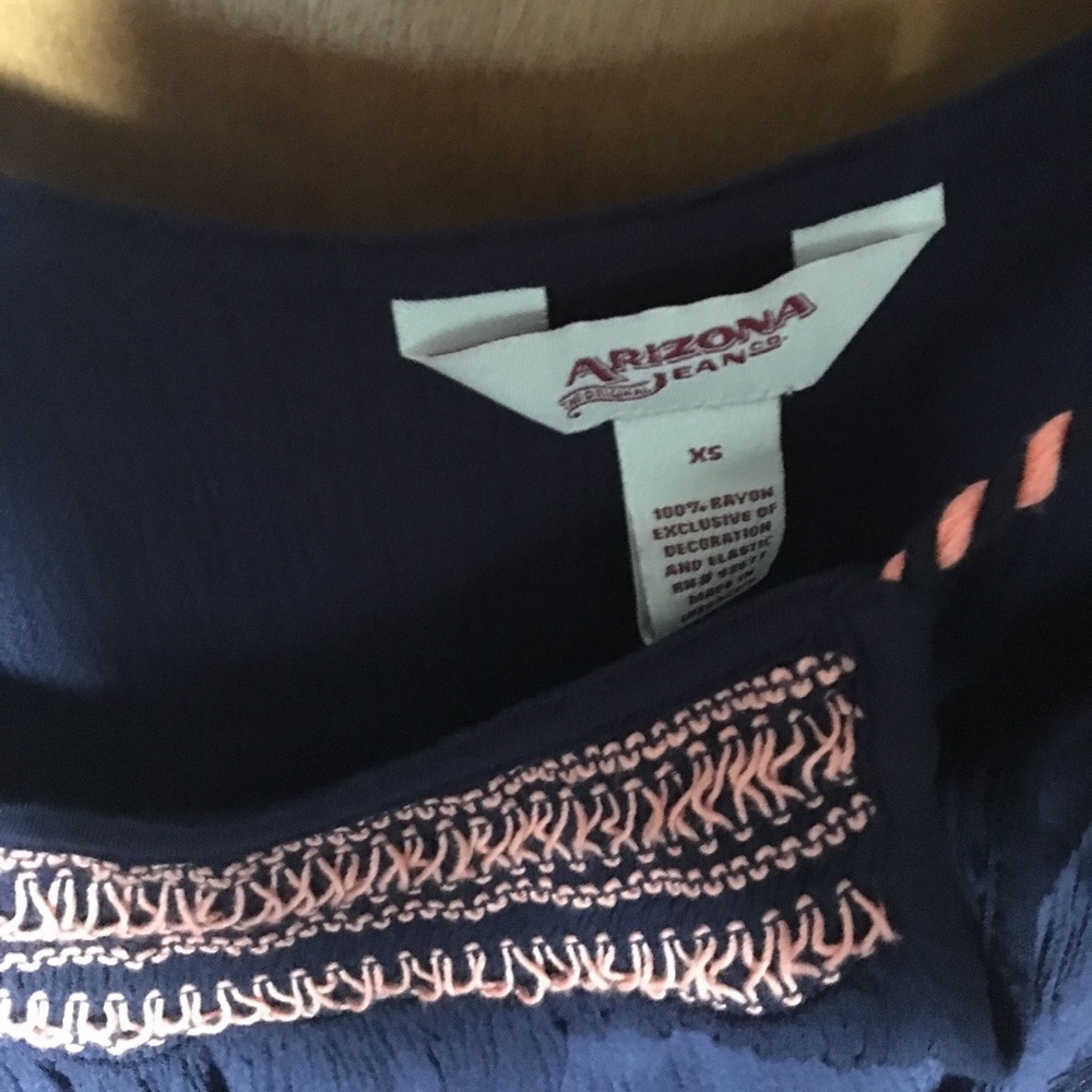 Tank top - Picture 3 of 3